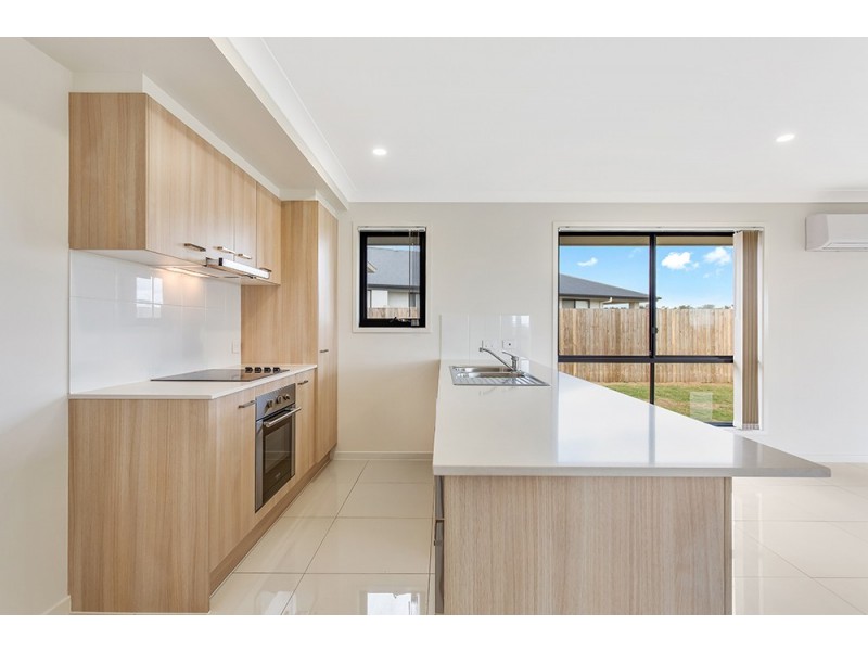 17 Wongalee Place, Cambooya QLD 4358