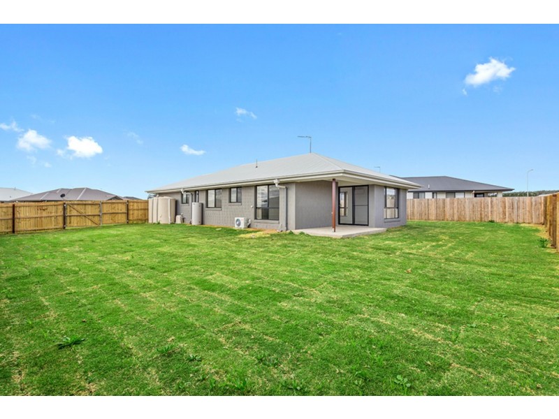 17 Wongalee Place, Cambooya QLD 4358