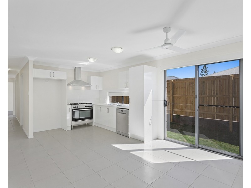 2/3 Orchard Lane, Glenvale QLD 4350