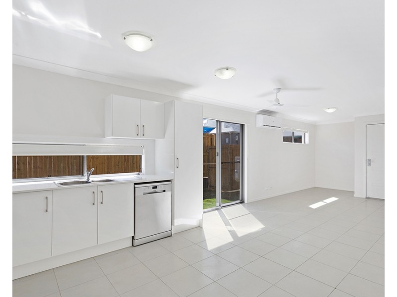 2/3 Orchard Lane, Glenvale QLD 4350