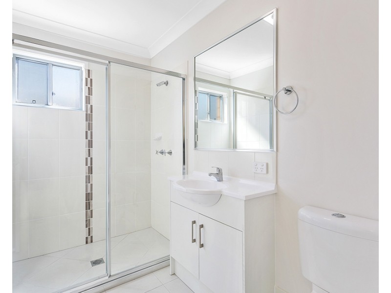2/3 Orchard Lane, Glenvale QLD 4350