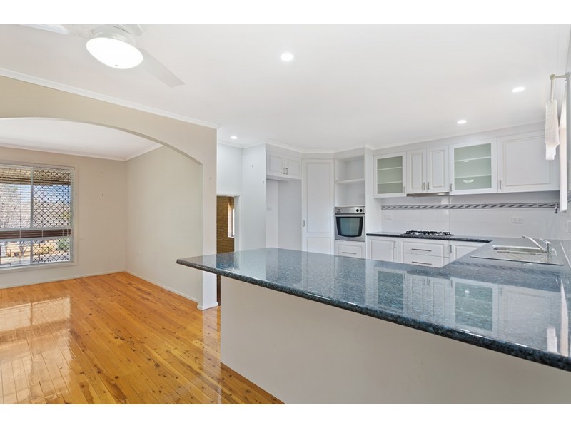 47 Debra Street, Centenary Heights QLD 4350