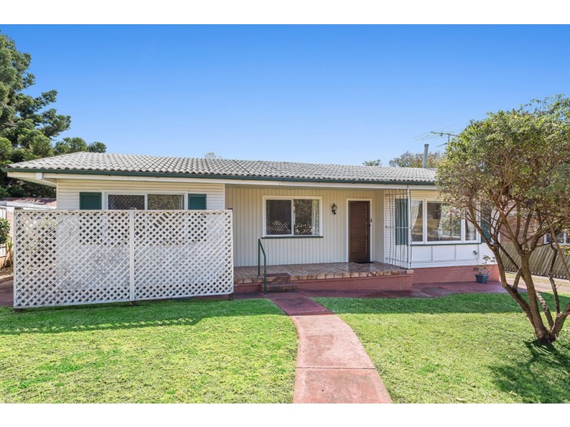115 Long Street, South Toowoomba QLD 4350