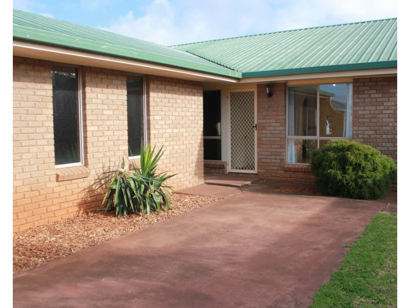 Unit 1/5 Fleet Street, Darling Heights QLD 4350