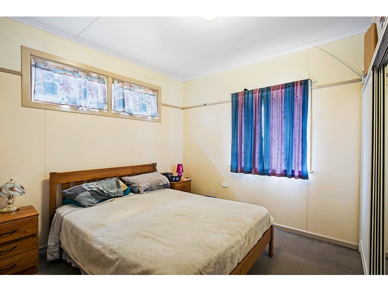 4 Underwood Crescent, Harristown QLD 4350
