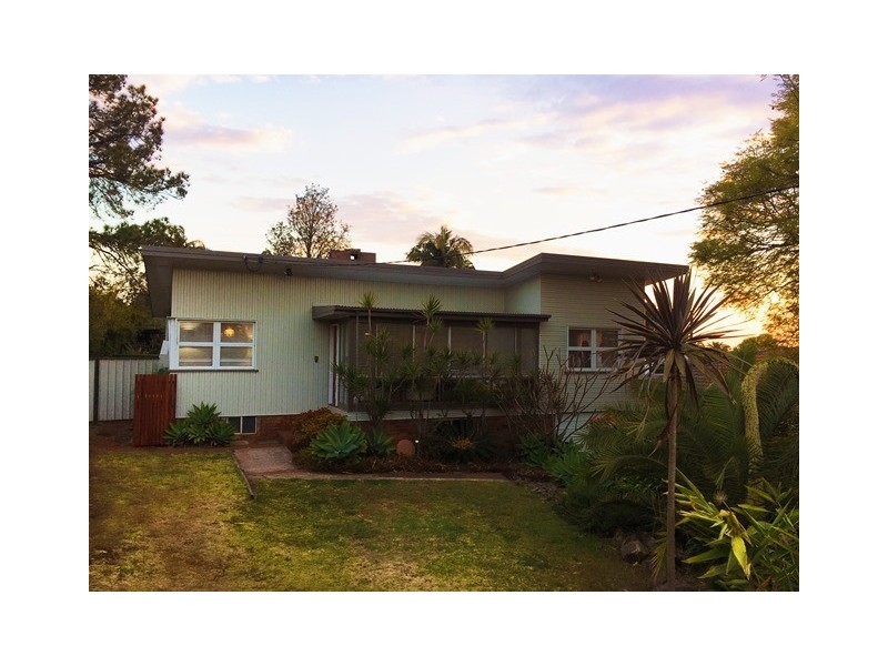 12 Perry Street, Harlaxton QLD 4350