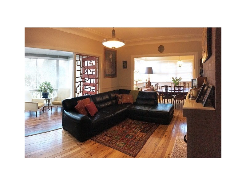 12 Perry Street, Harlaxton QLD 4350