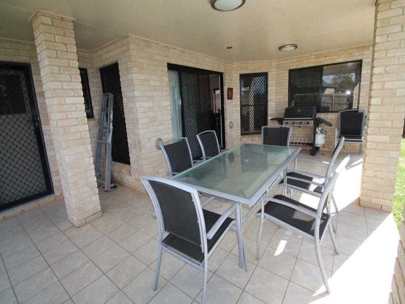 3 Willowburn Drive, Rockville QLD 4350