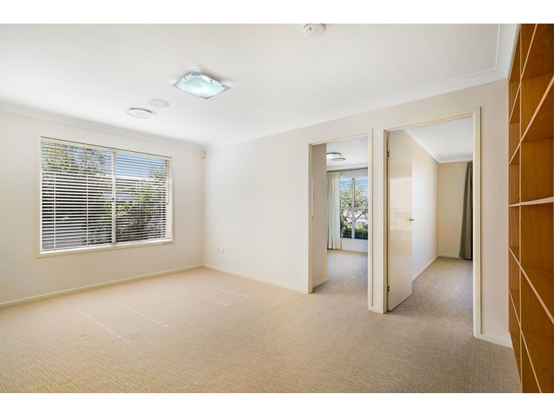 4 Saba Court, Middle Ridge QLD 4350