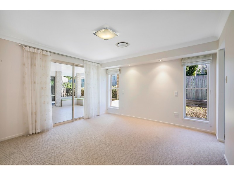 4 Saba Court, Middle Ridge QLD 4350