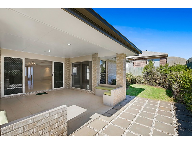 4 Saba Court, Middle Ridge QLD 4350