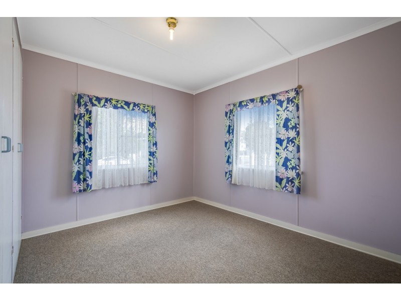 15 Farquharson Street, Harristown QLD 4350