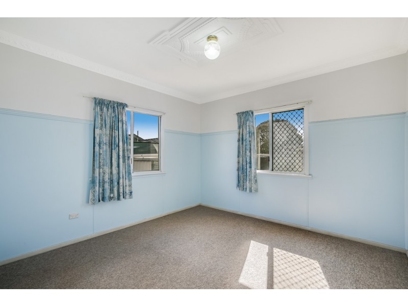 15 Farquharson Street, Harristown QLD 4350