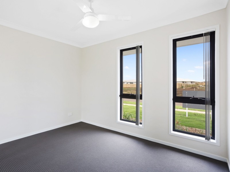 24 Myrtleford Crescent, Cambooya QLD 4358
