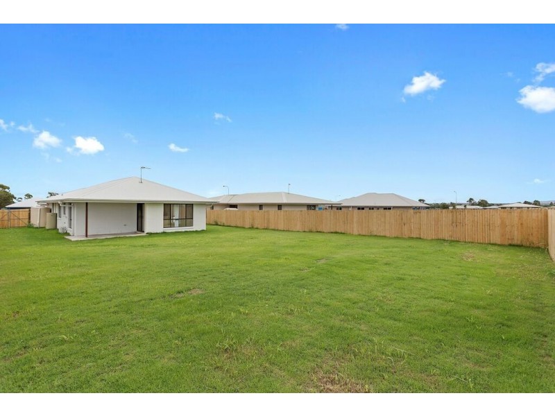 11 Myrtleford Crescent, Cambooya QLD 4358