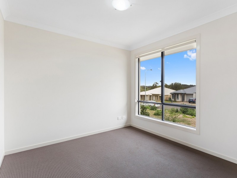 2/3 Minnett Street, Glenvale QLD 4350