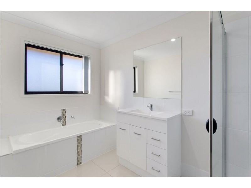 13 Murwillock Street, Cambooya QLD 4358