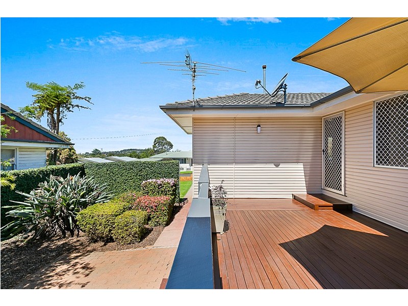 7 Schloss Street, Centenary Heights QLD 4350