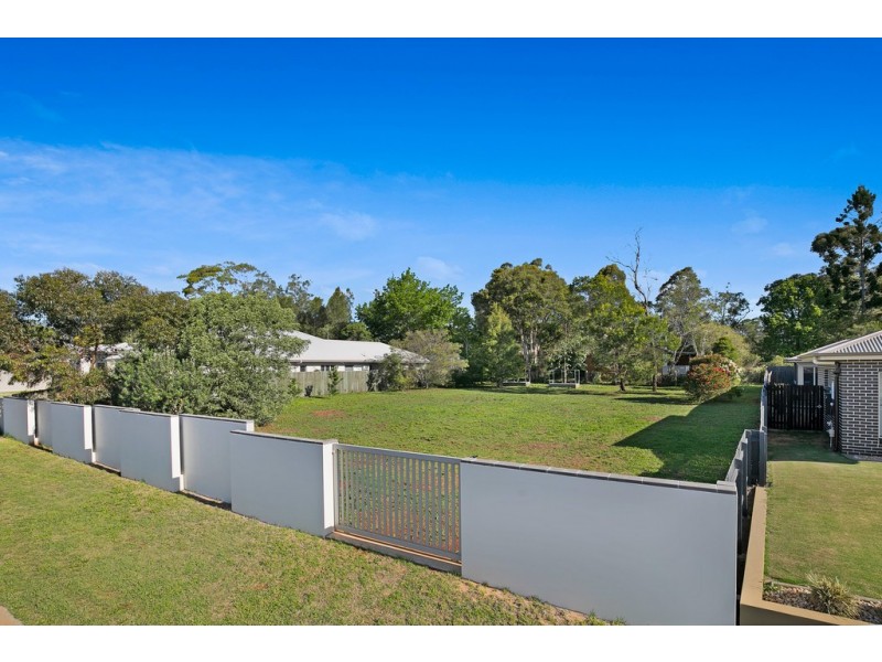 10 Colman Drive, Middle Ridge QLD 4350