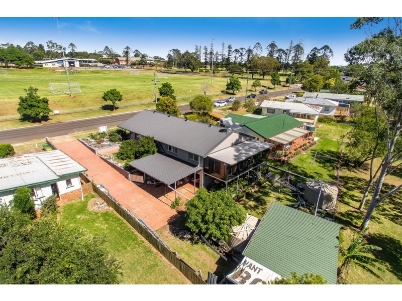 155 Stephen Street, Harristown QLD 4350