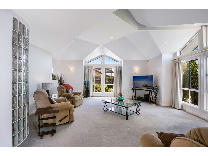 3 Lincoln Close, Middle Ridge QLD 4350