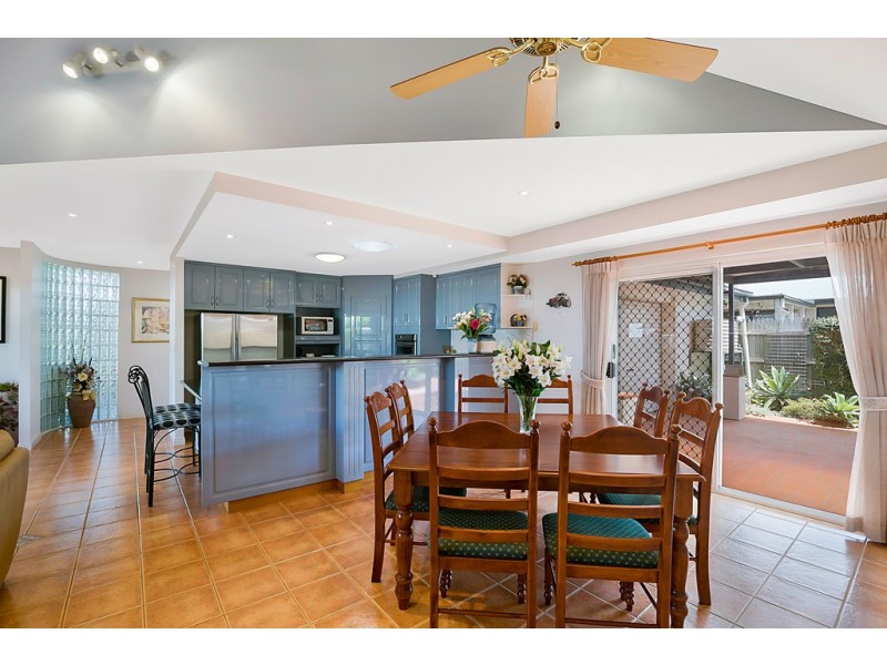 3 Lincoln Close, Middle Ridge QLD 4350