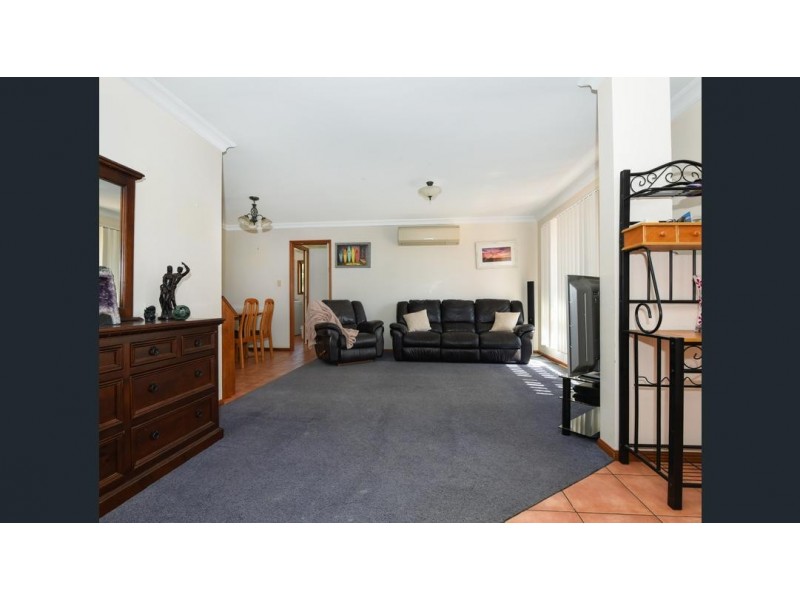 12 Kauri Street, Kearneys Spring QLD 4350