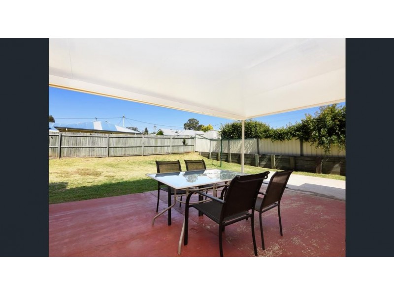 12 Kauri Street, Kearneys Spring QLD 4350