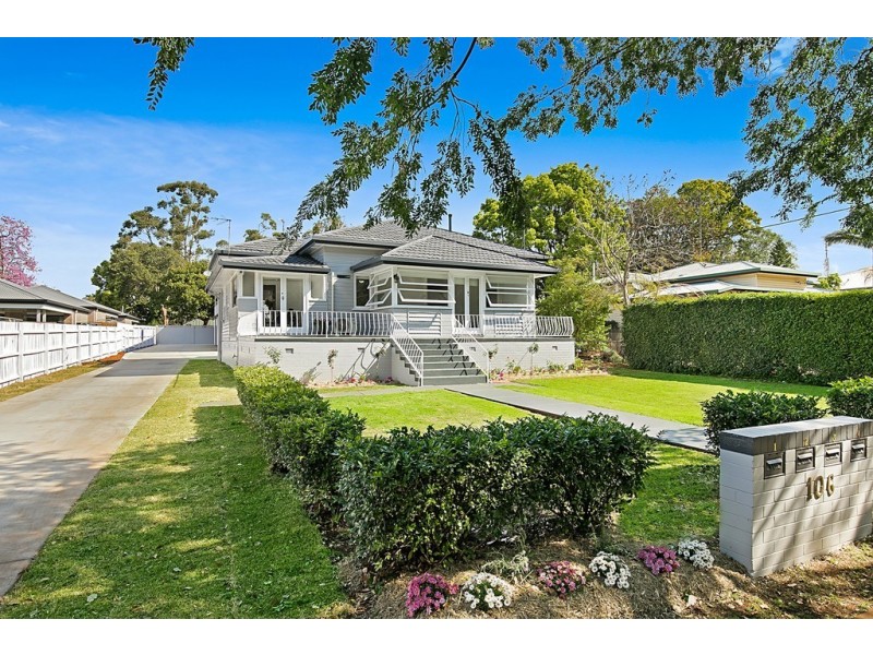 2/106 Taylor Street, Newtown QLD 4350