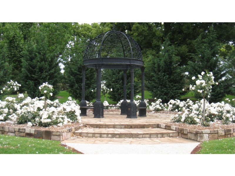 2/106 Taylor Street, Newtown QLD 4350