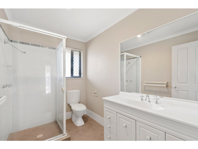 540 Hume Street, Middle Ridge QLD 4350