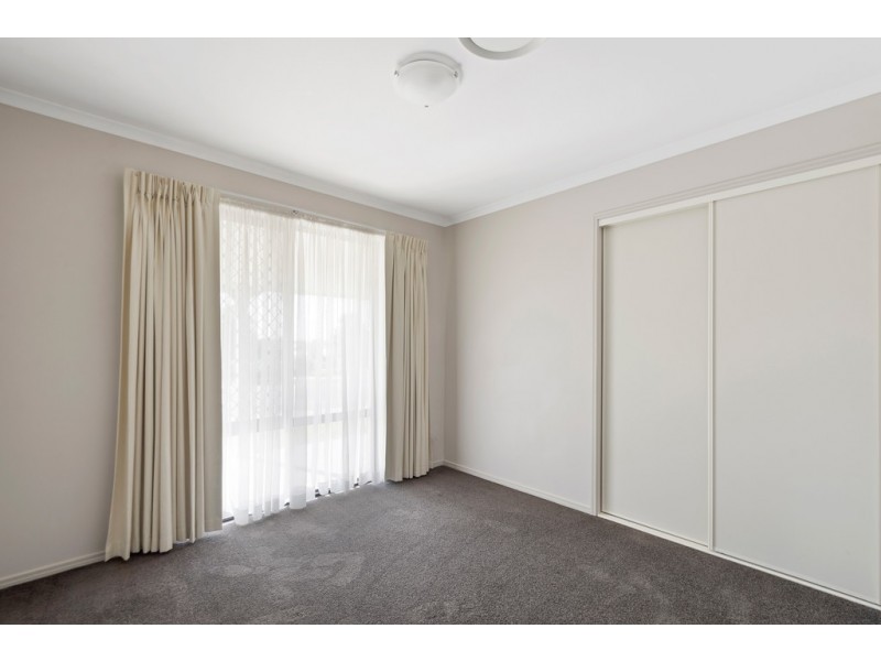 540 Hume Street, Middle Ridge QLD 4350