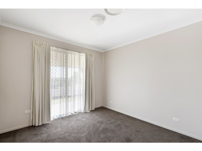 540 Hume Street, Middle Ridge QLD 4350