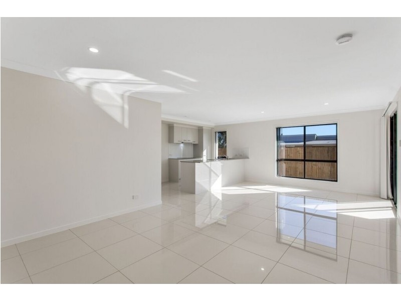 1/27 Harrow Street, Cambooya QLD 4358