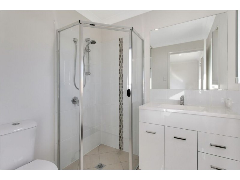 1/27 Harrow Street, Cambooya QLD 4358