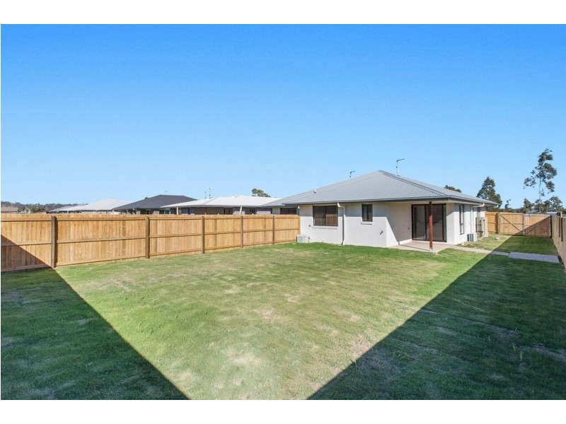 1/27 Harrow Street, Cambooya QLD 4358