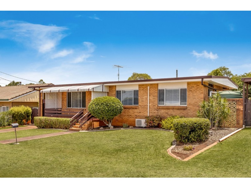 15 Brown Street, Rockville QLD 4350