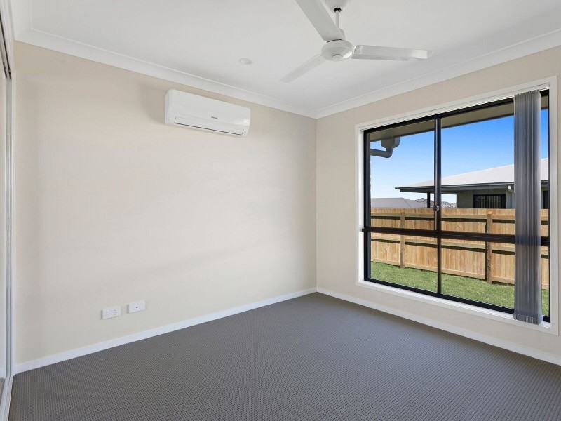 41 Myrtleford Crescent, Cambooya QLD 4358