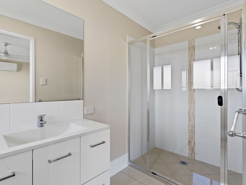 41 Myrtleford Crescent, Cambooya QLD 4358