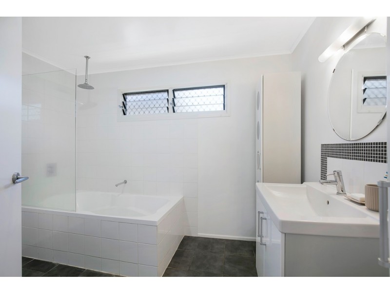 14 Leonard Street, East Toowoomba QLD 4350