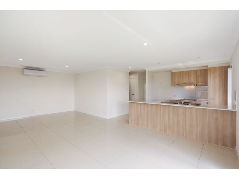 1/8 Karto Street, Cambooya QLD 4358