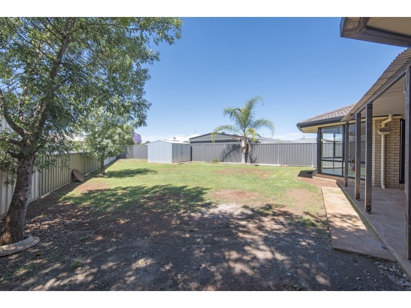 19 Jacquelyn Court, Oakey QLD 4401