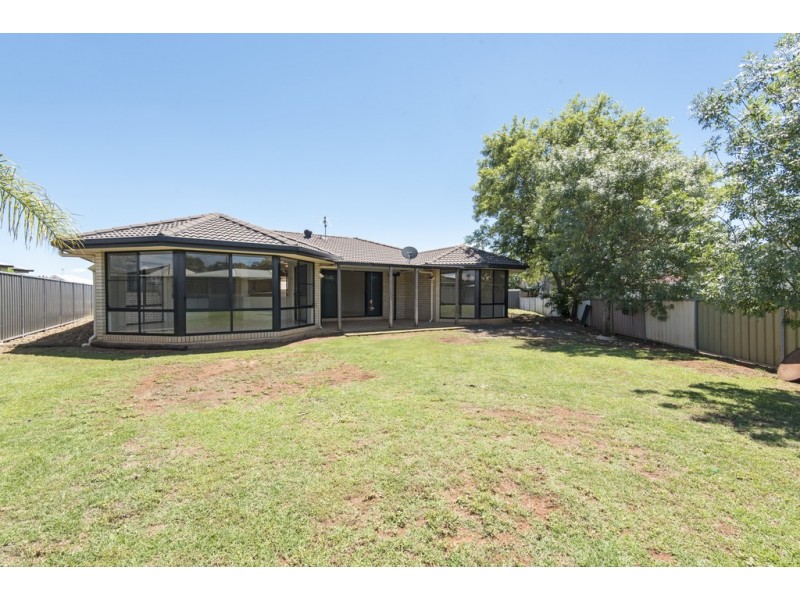 19 Jacquelyn Court, Oakey QLD 4401