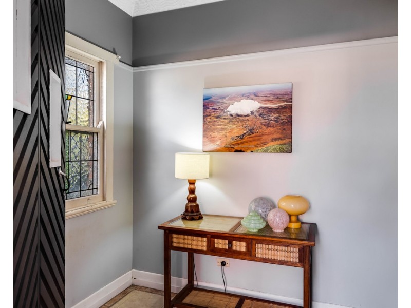 9 Phyllis Street, Harristown QLD 4350