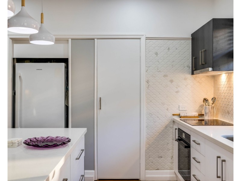 9 Phyllis Street, Harristown QLD 4350