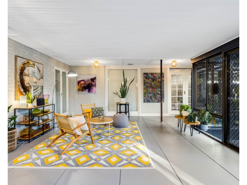 9 Phyllis Street, Harristown QLD 4350