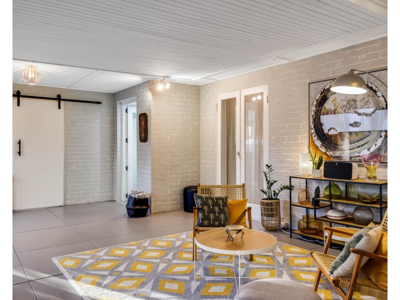 9 Phyllis Street, Harristown QLD 4350