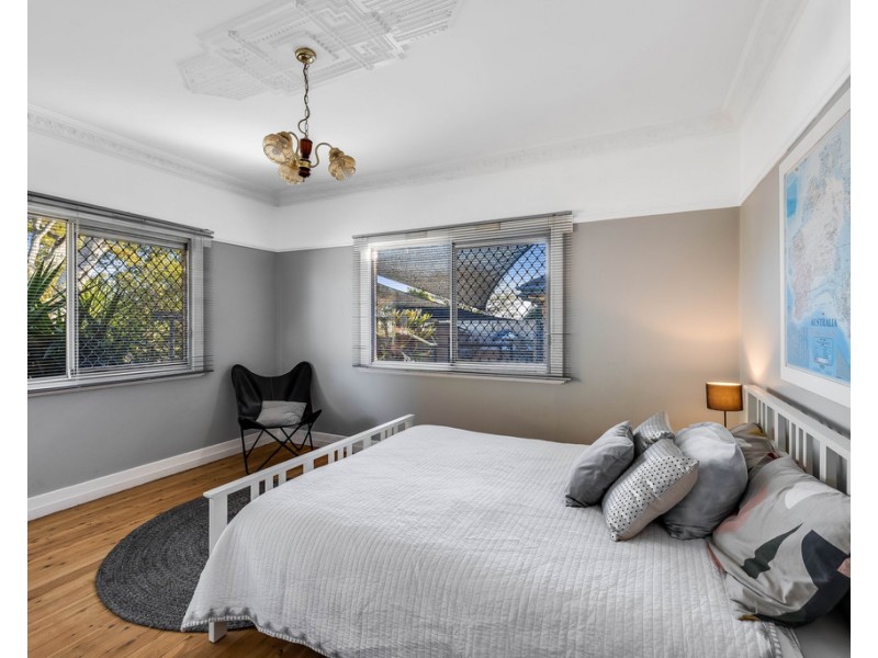 9 Phyllis Street, Harristown QLD 4350