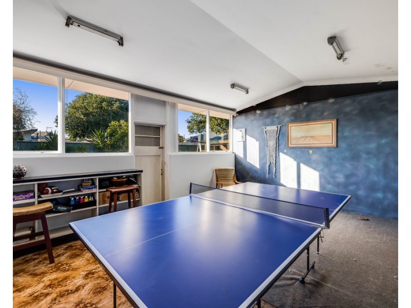 9 Phyllis Street, Harristown QLD 4350