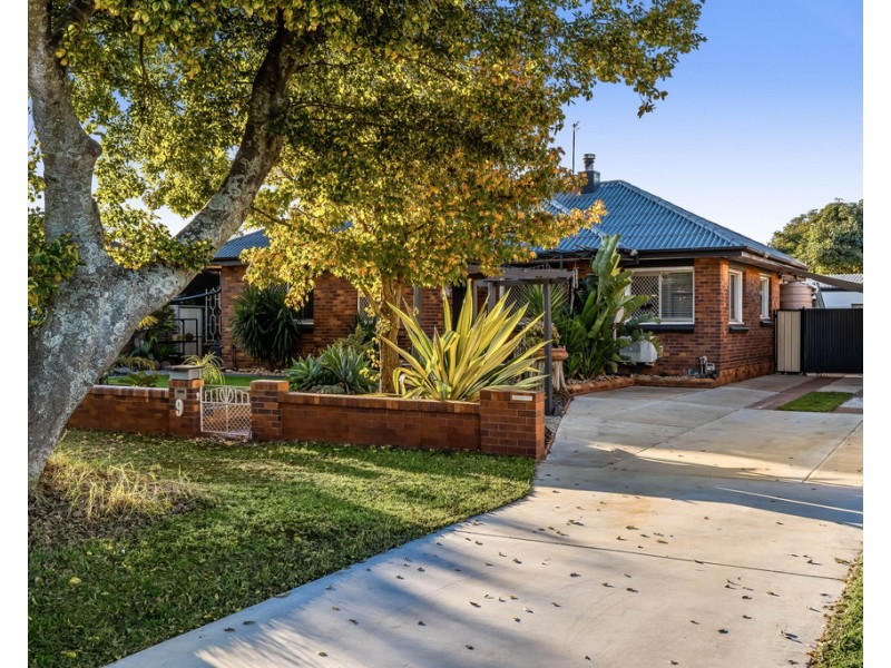 9 Phyllis Street, Harristown QLD 4350